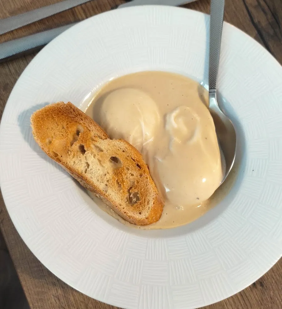 Oeufs Sauce Époisses